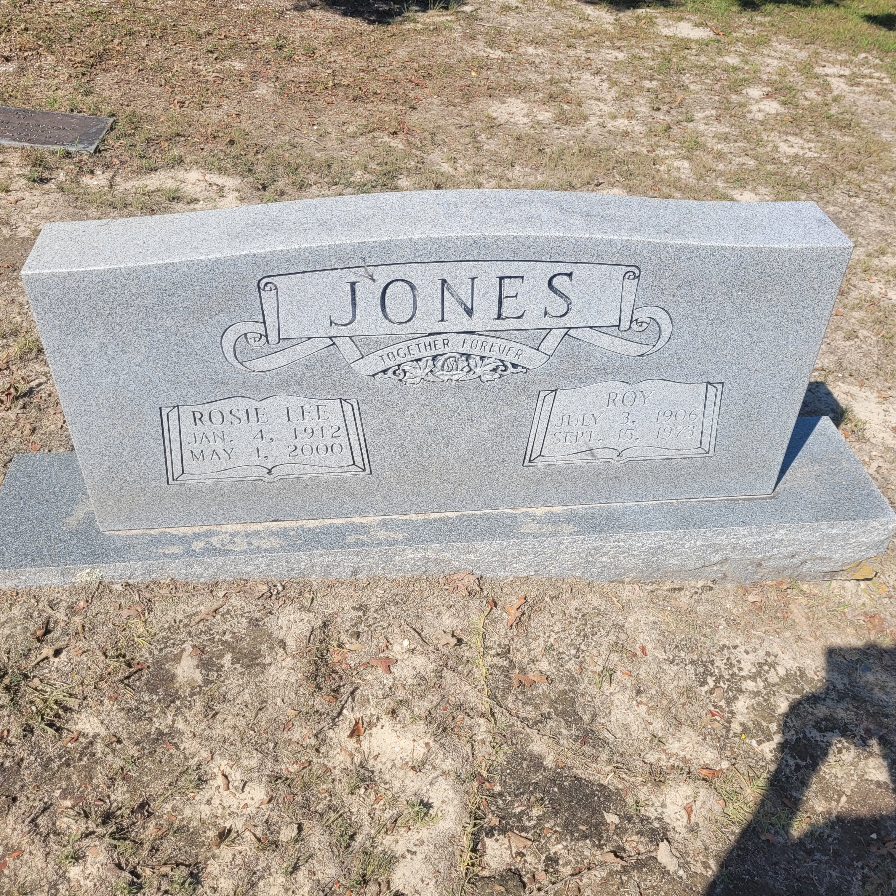 Headstone of Rosie Lee Jones