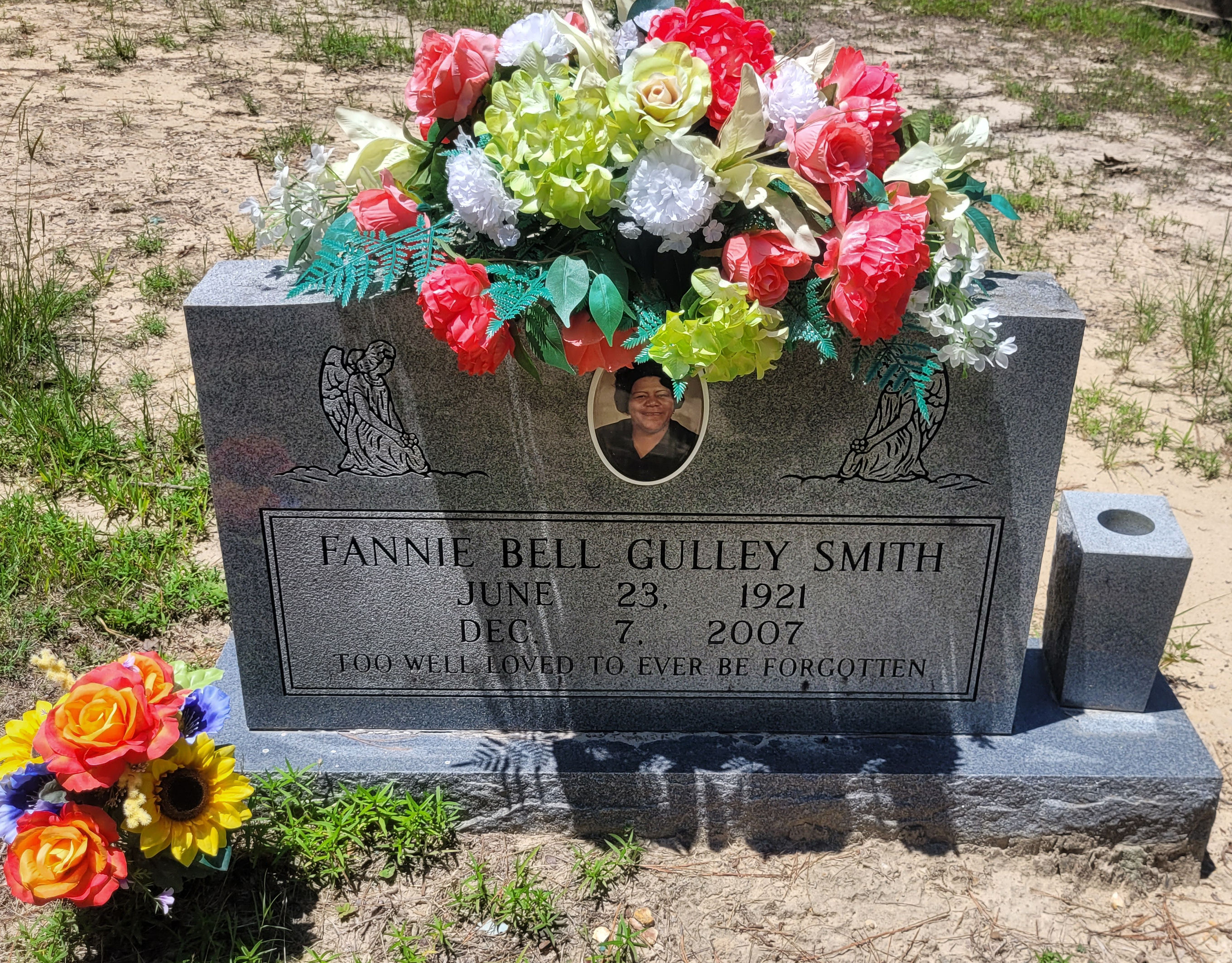Headstone of Fannie Bell Smith